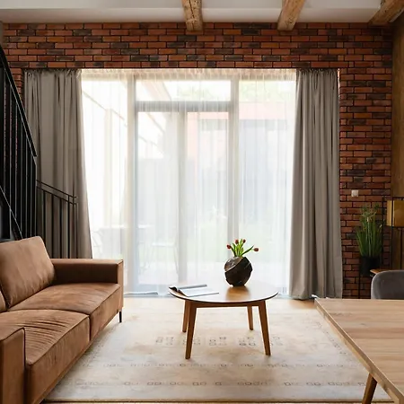 Loft With Patio & Parking - Nusle Brewery