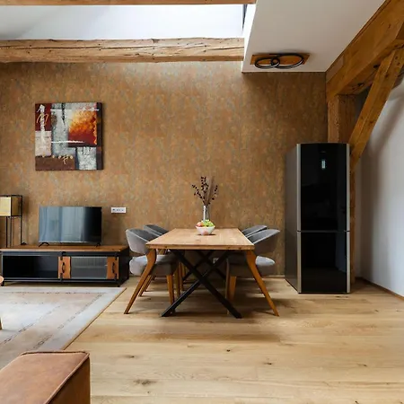 Apartmán Loft With Patio & Parking - Nusle Brewery *